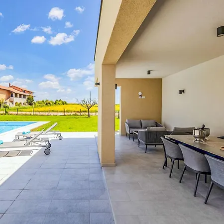 Villa Alba By Interhome Brtonigla