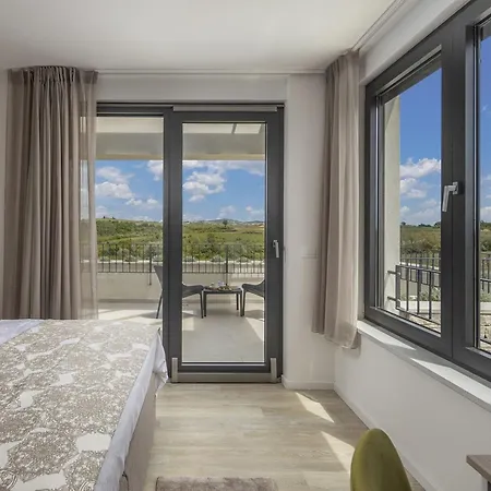 Alba By Interhome Brtonigla