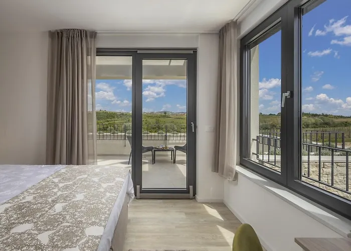 Alba By Interhome 브르토니글라